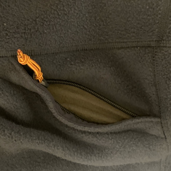 L.L. Bean Mountain Classic petite fleece - Picture 7 of 7